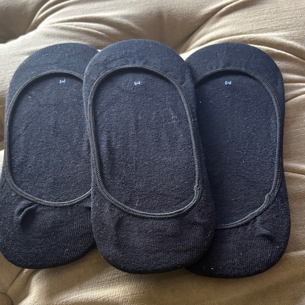 Ped no-show socks, three pairs